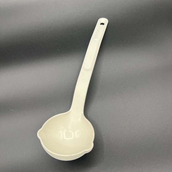 Vintage Rubbermaid Cooking/Serving Utensil Model 1975 Kitchen Soup Stew - Picture 1 of 6